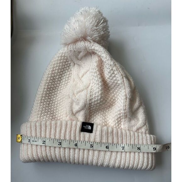 The North Face 
Women\'s Minna Cable-Knit Beanie in Ivory ~ Like New main image 7